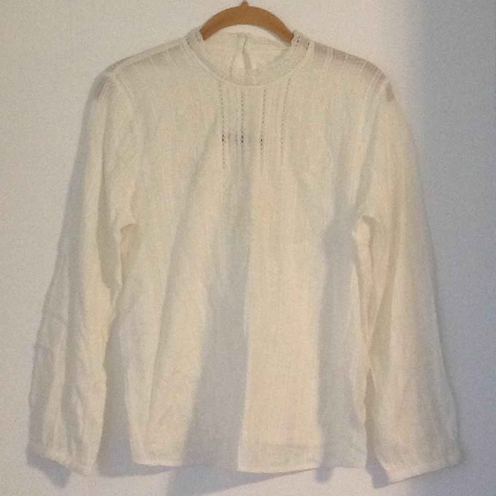 Abercrombie & Fitch top